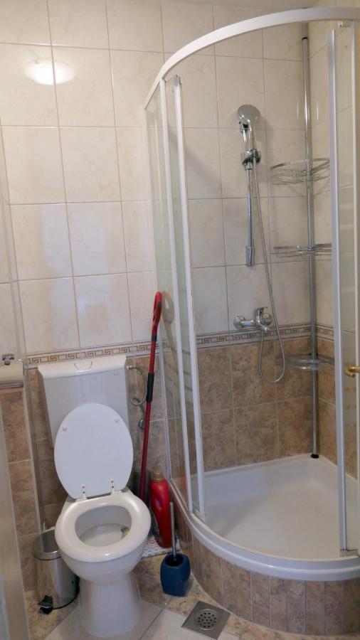 Appartement Apartman *Sanja* Omiš Extérieur photo
